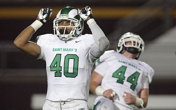 St. Mary's Nathaniel Thompson (40) and Spencer Whyte (44)