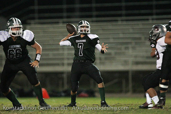 Manteca's quarterback Menzel Joe (7)