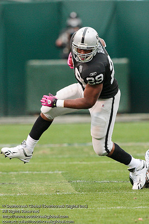 NFL: OCT 18 Eagles at Raiders