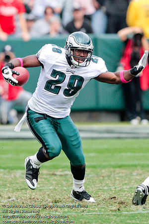 NFL: OCT 18 Eagles at Raiders