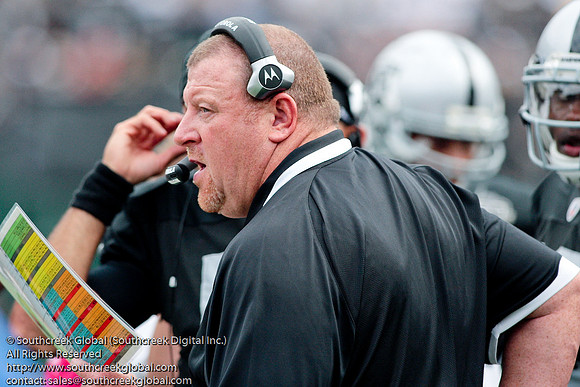 NFL: OCT 18 Eagles at Raiders